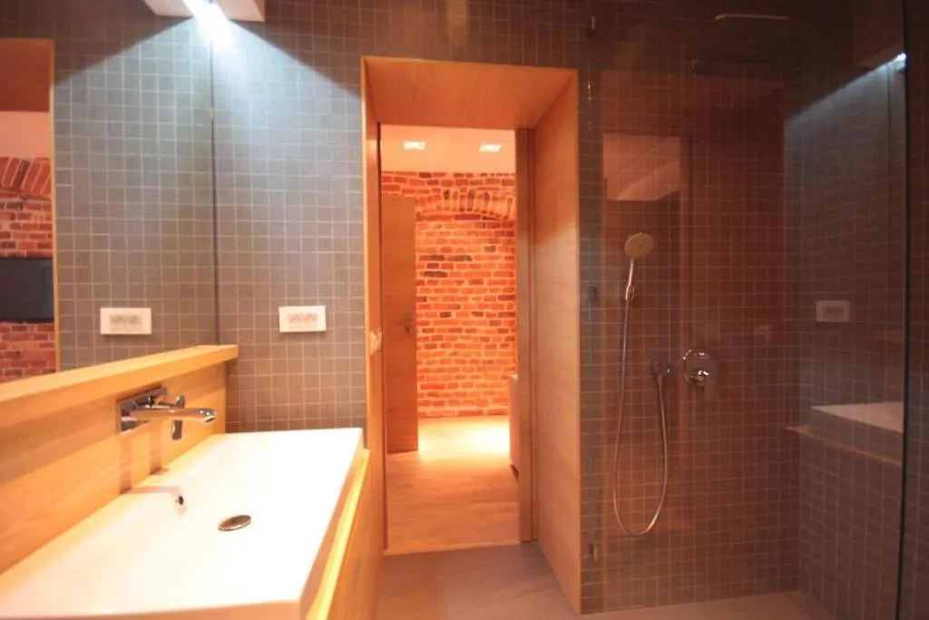 Modern & Resto Apartments Cracovia 0*,